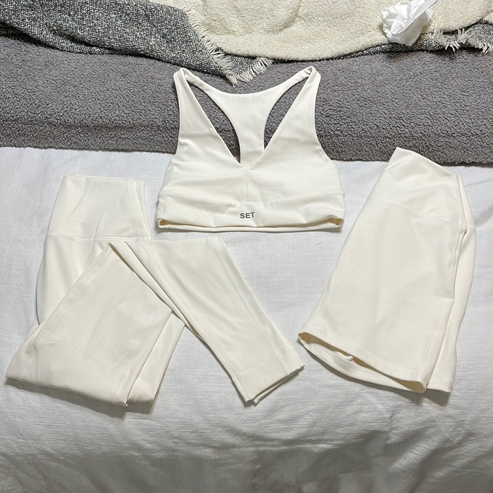 Set Active 3 Piece Set Size: Small